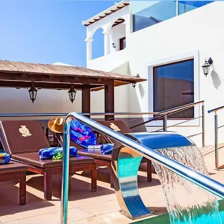 Playa Blanca Sleeps 10 Pool Air Con Wifi