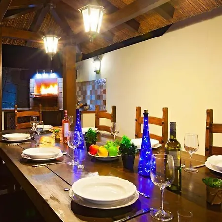 Villa Playa Blanca Sleeps 10 Pool Air Con Wifi *